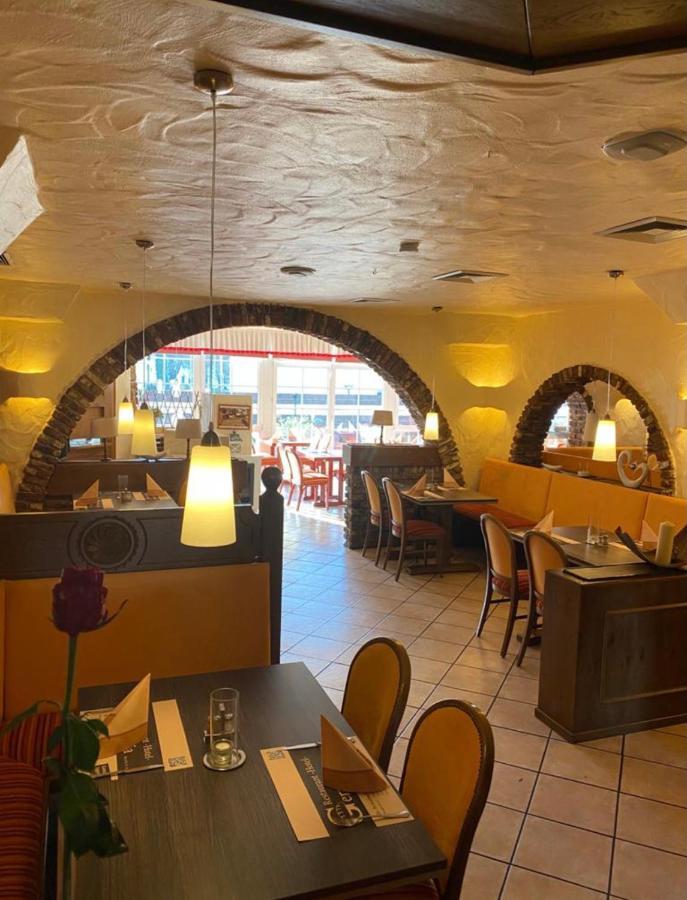 Hotel Restaurant Germania Neuwied Buitenkant foto