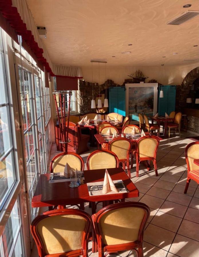 Hotel Restaurant Germania Neuwied Buitenkant foto